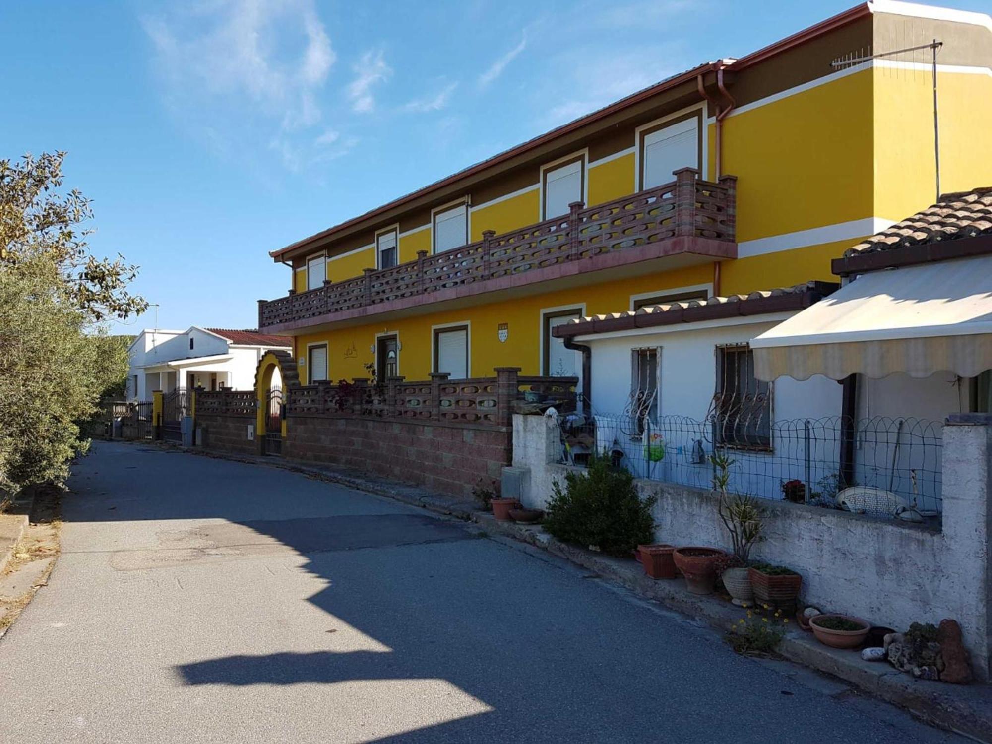 Casa Colonia 1 *